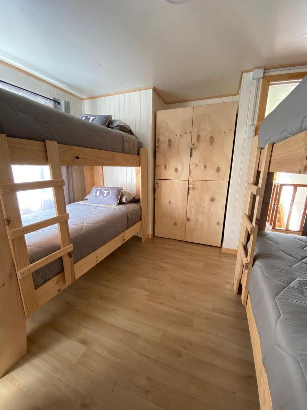 Refugio Ballena Hostel