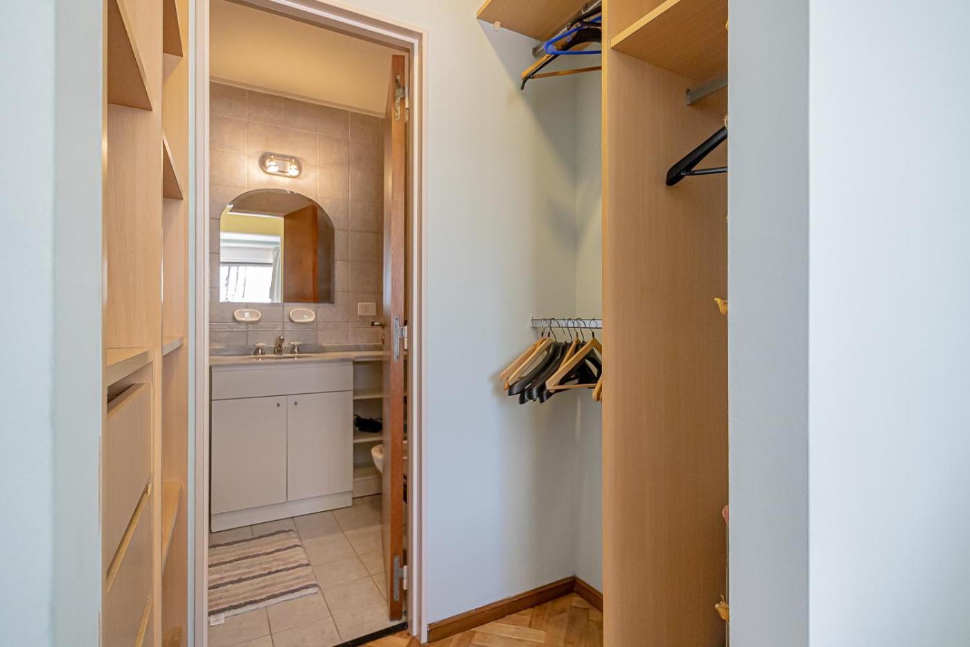 Apartamento con Terraza en Parque Centenario
