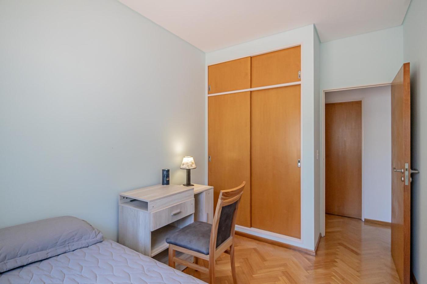 Apartamento con Terraza en Parque Centenario