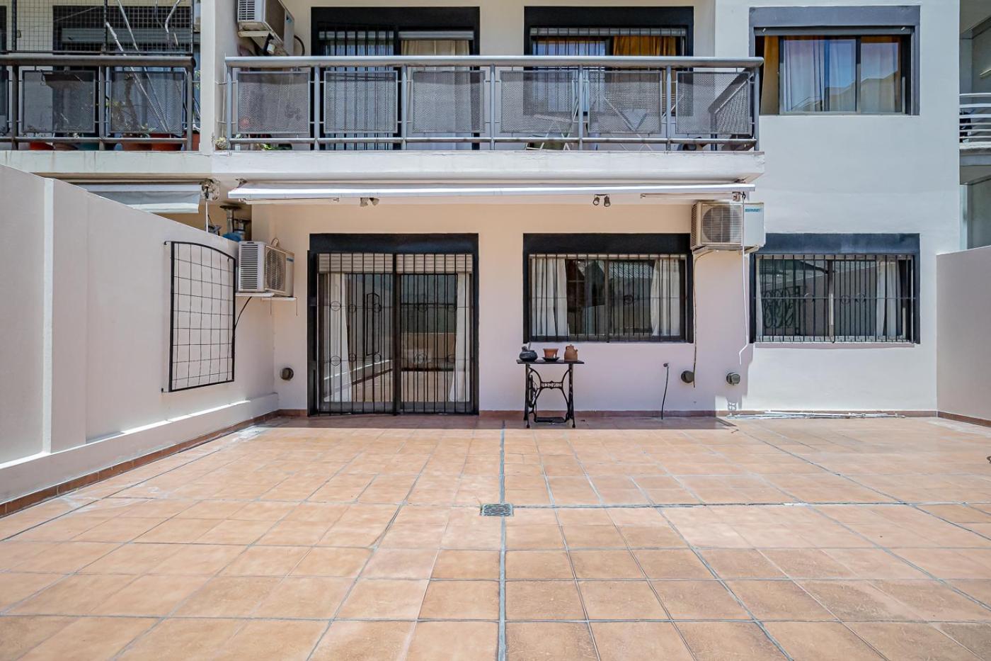 Apartamento con Terraza en Parque Centenario