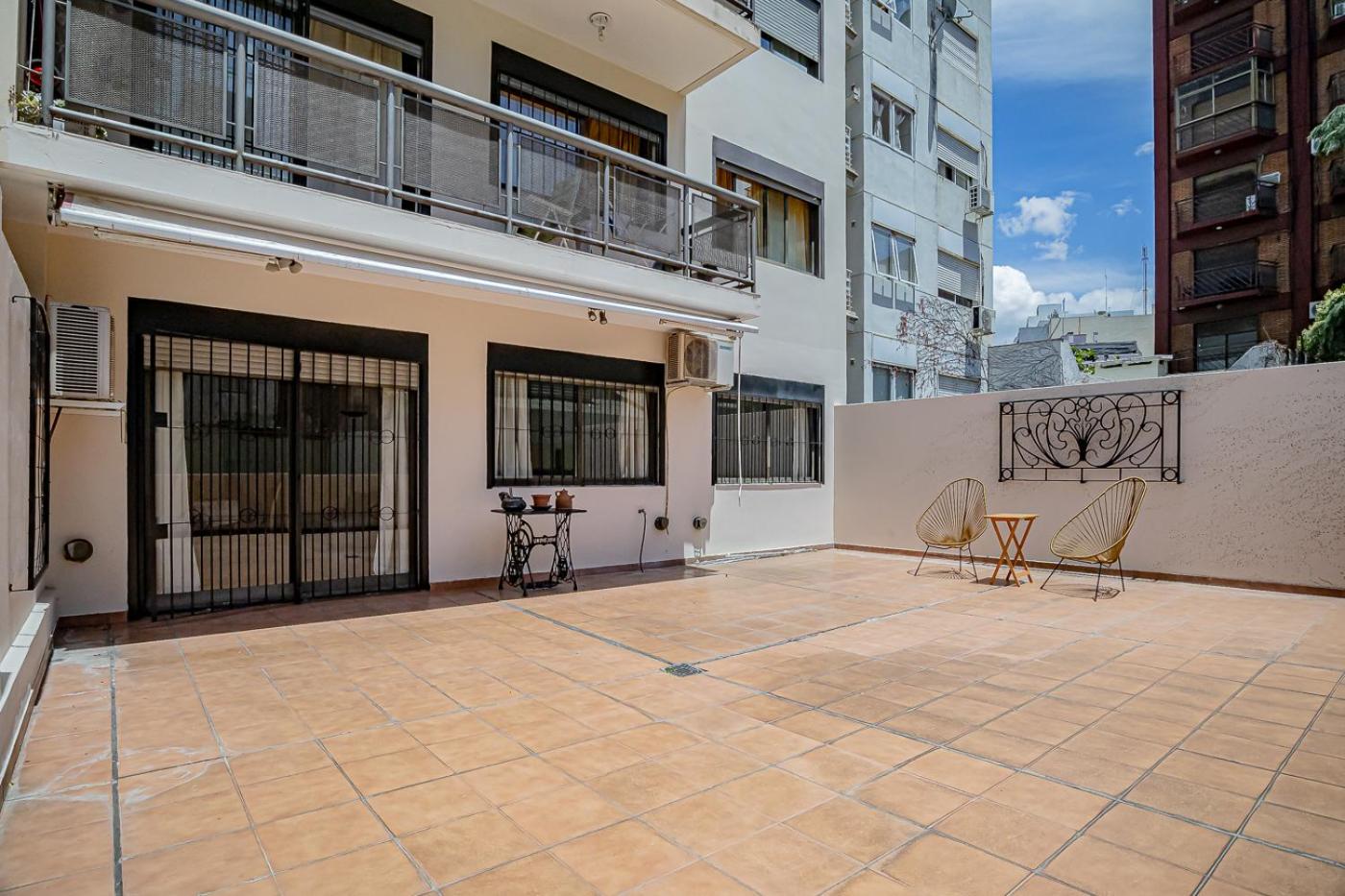 Apartamento con Terraza en Parque Centenario