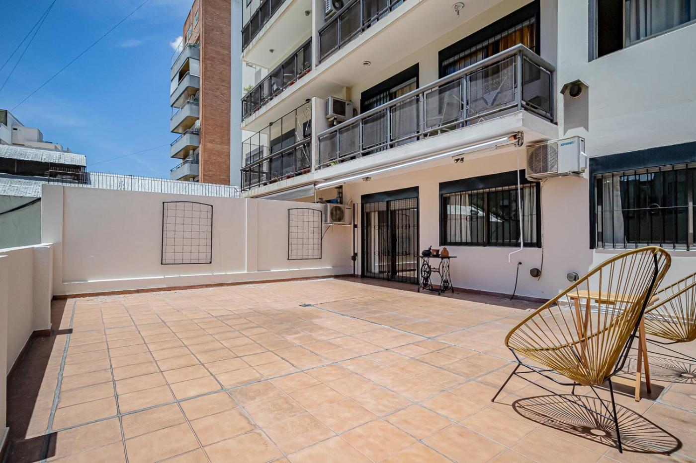 Apartamento con Terraza en Parque Centenario