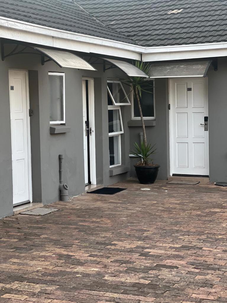 LuxuryLodge near OR Tambo