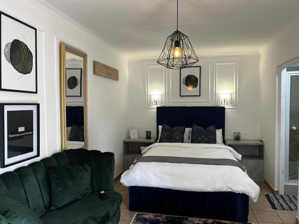 LuxuryLodge near OR Tambo