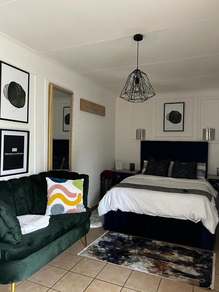 LuxuryLodge near OR Tambo