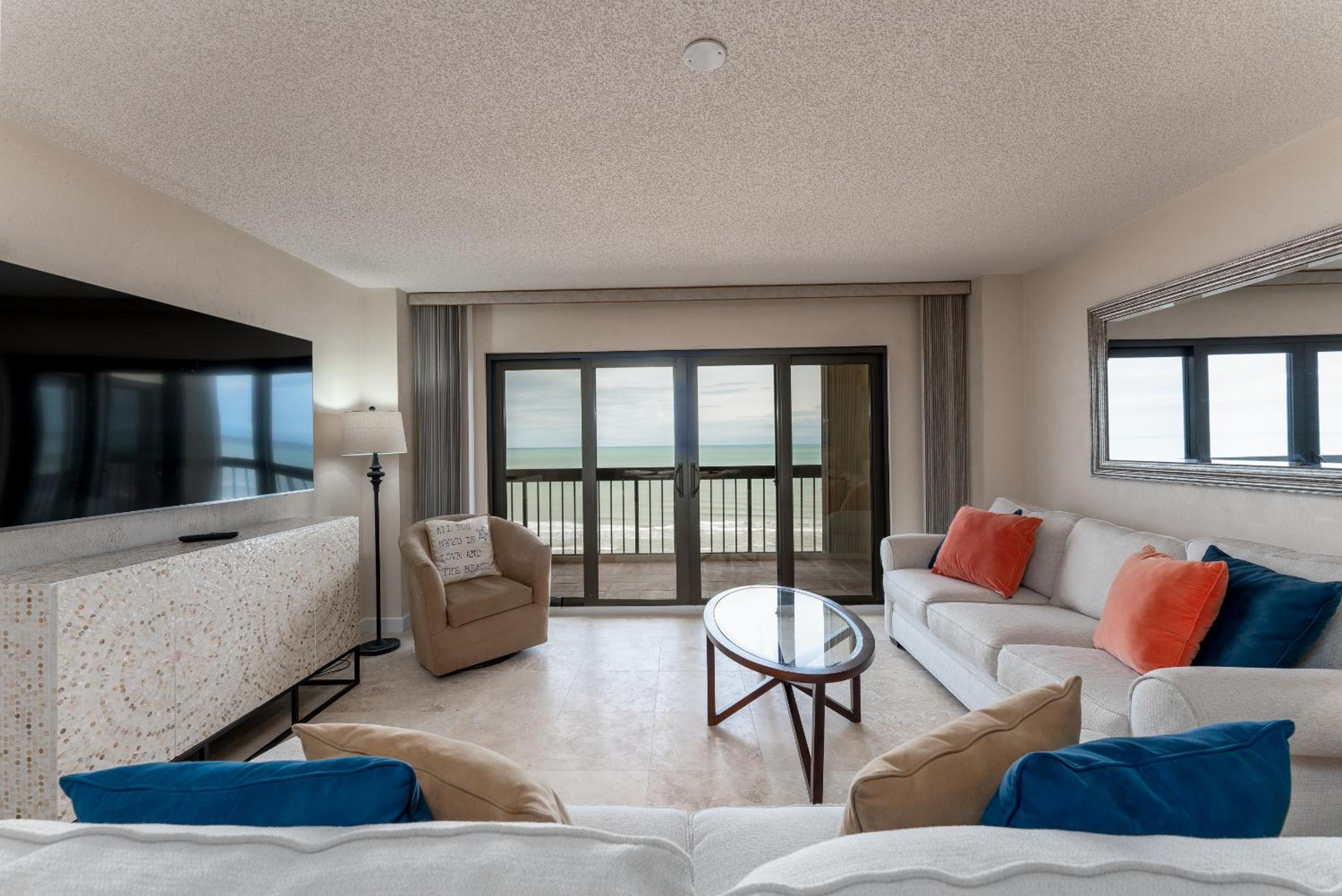 Luxury, Direct Oceanfront Unit and Balcony, Southeast Corner, Heated Pool, Garage Parking