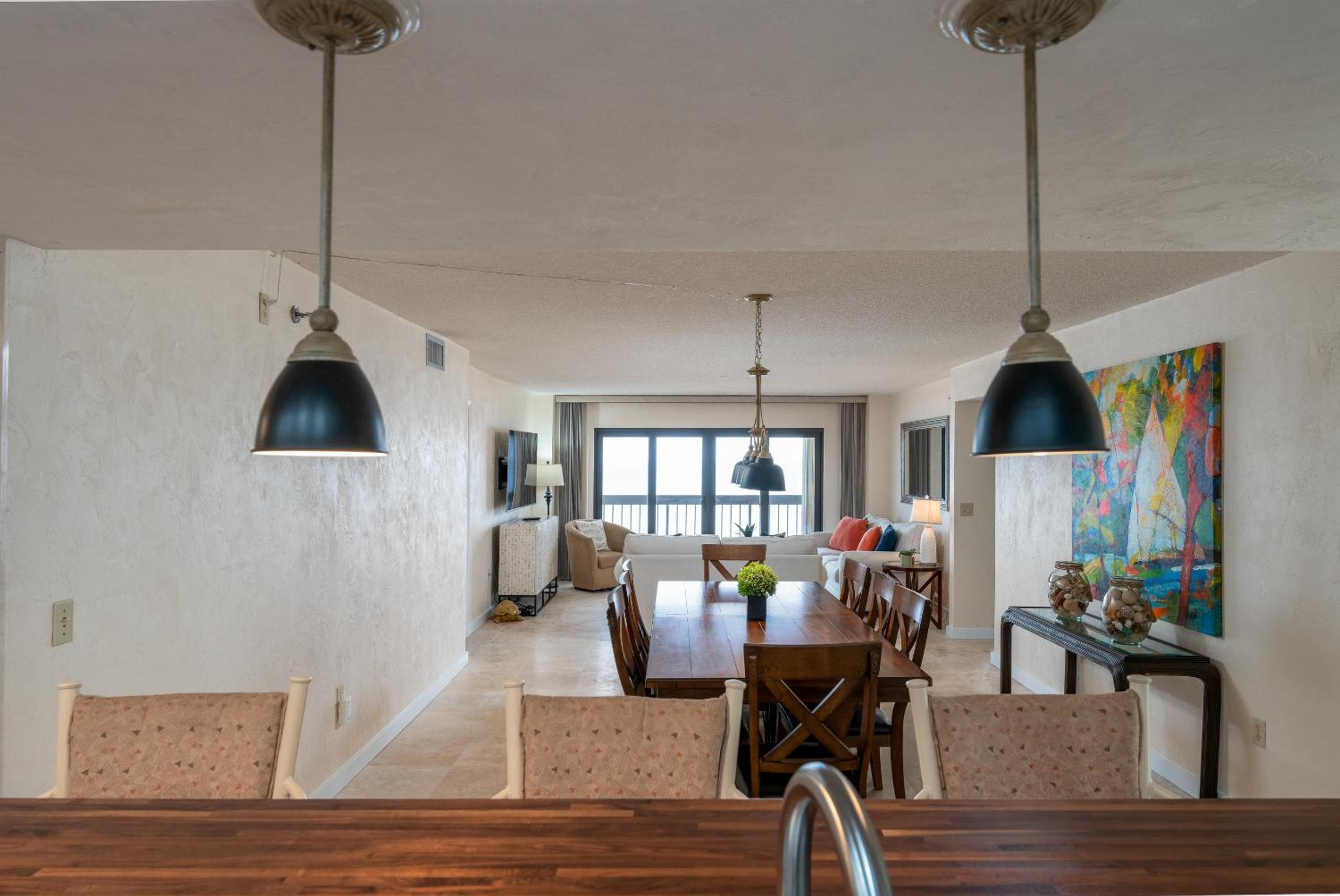 Luxury, Direct Oceanfront Unit and Balcony, Southeast Corner, Heated Pool, Garage Parking