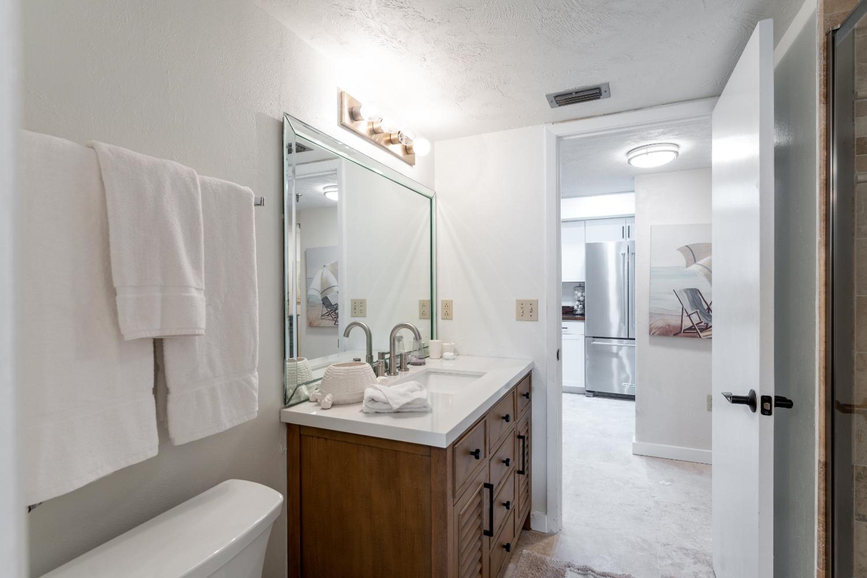 Luxury, Direct Oceanfront Unit and Balcony, Southeast Corner, Heated Pool, Garage Parking