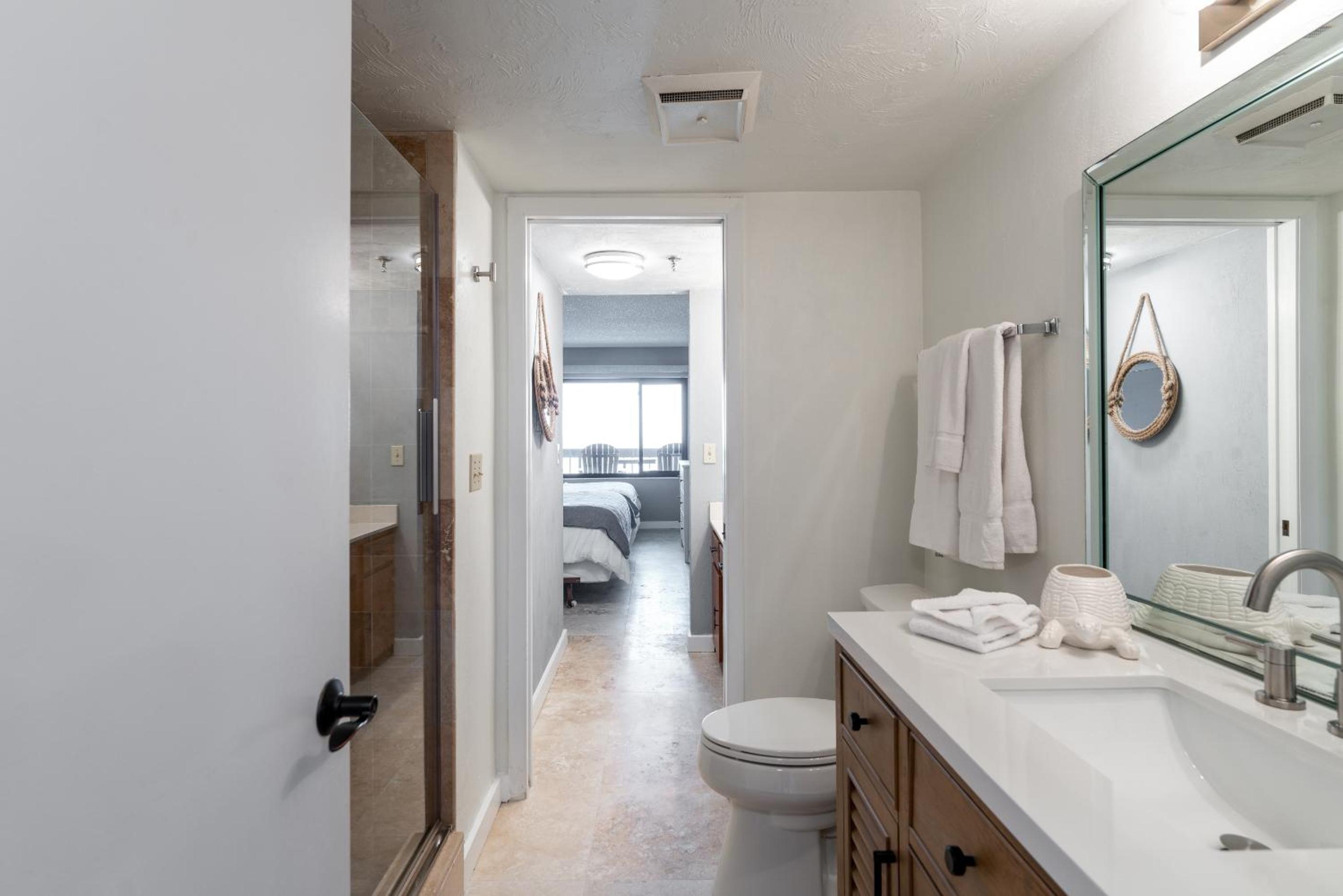 Luxury, Direct Oceanfront Unit and Balcony, Southeast Corner, Heated Pool, Garage Parking
