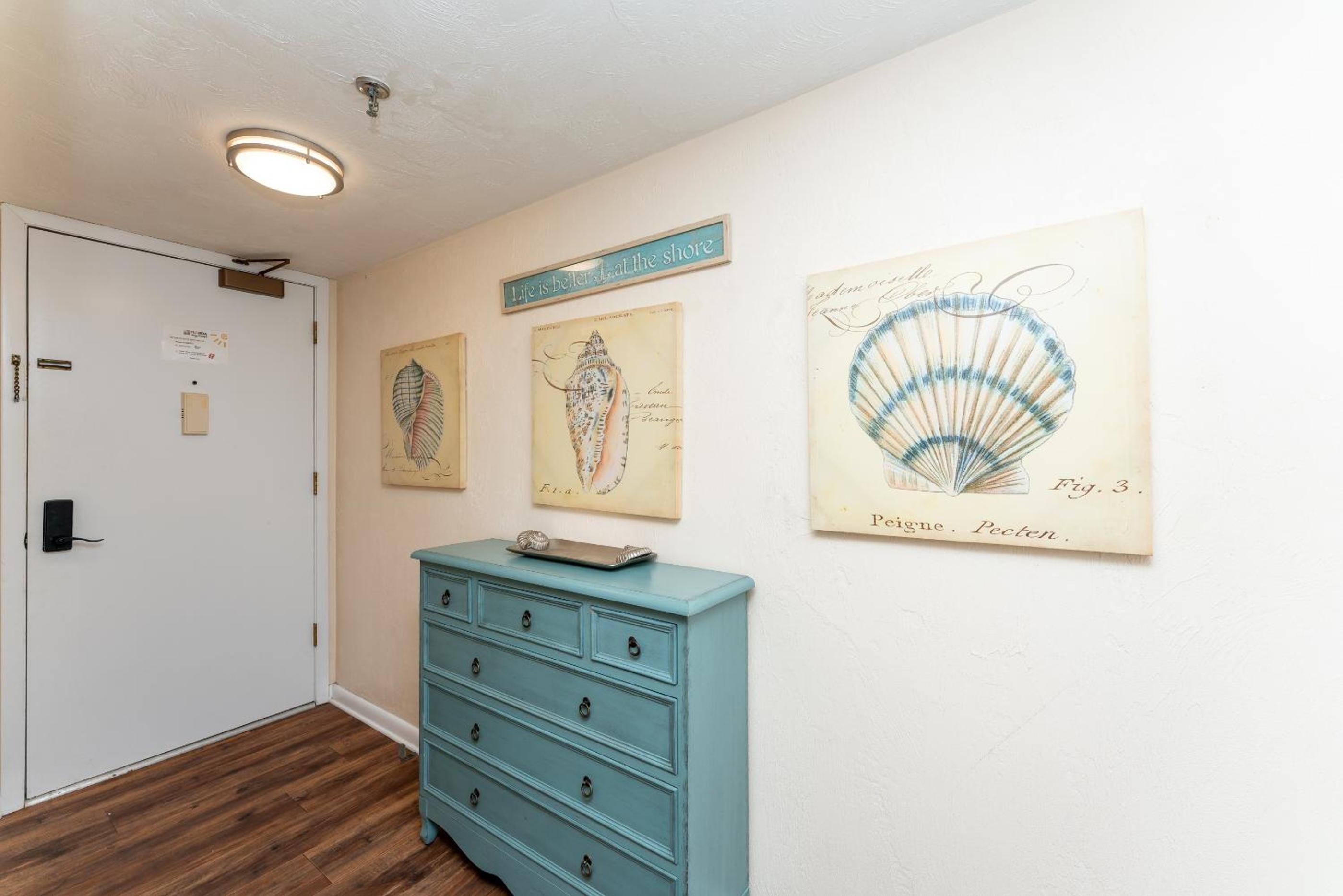 Luxury, Direct Oceanfront Unit and Balcony, Southeast Corner, Heated Pool, Garage Parking
