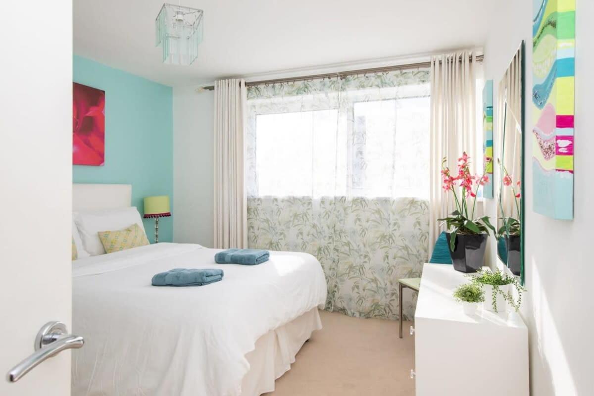 Sunny & Modern Near the Beach & Village w Parking view 2