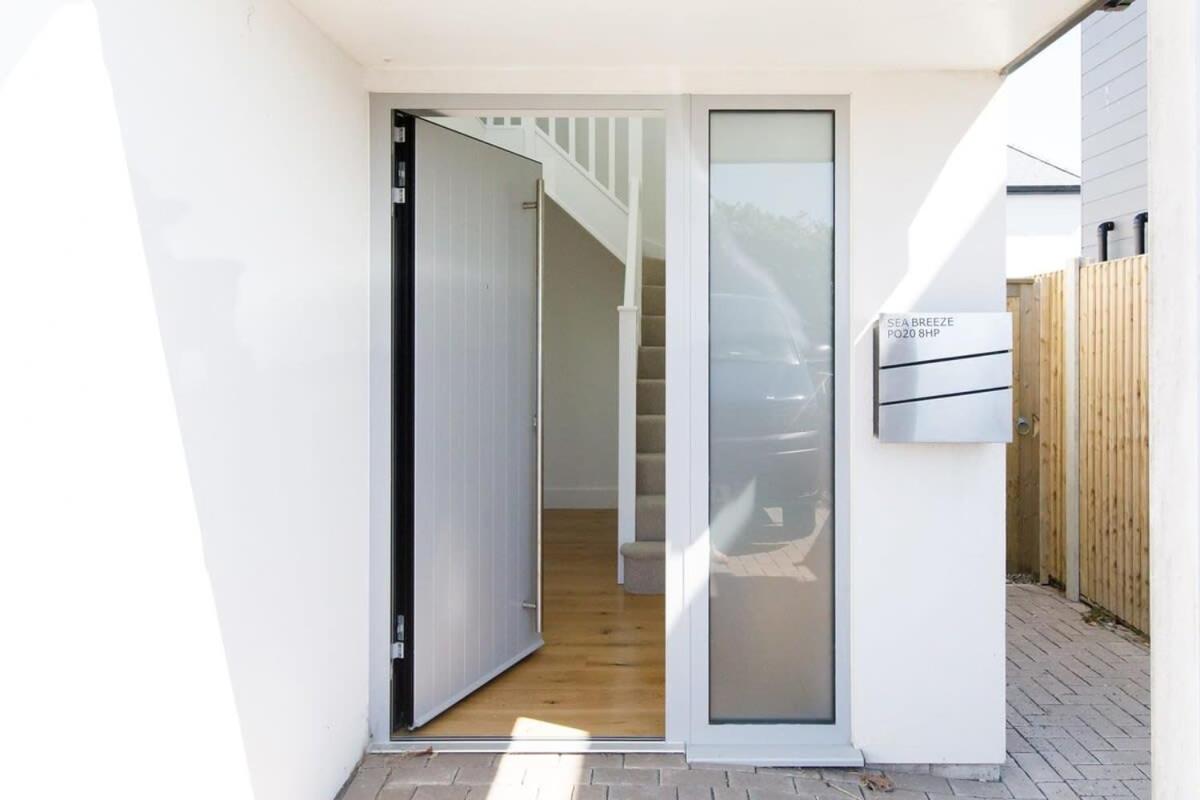 Delightful Seaside Hideaway 5 Mins to Beach