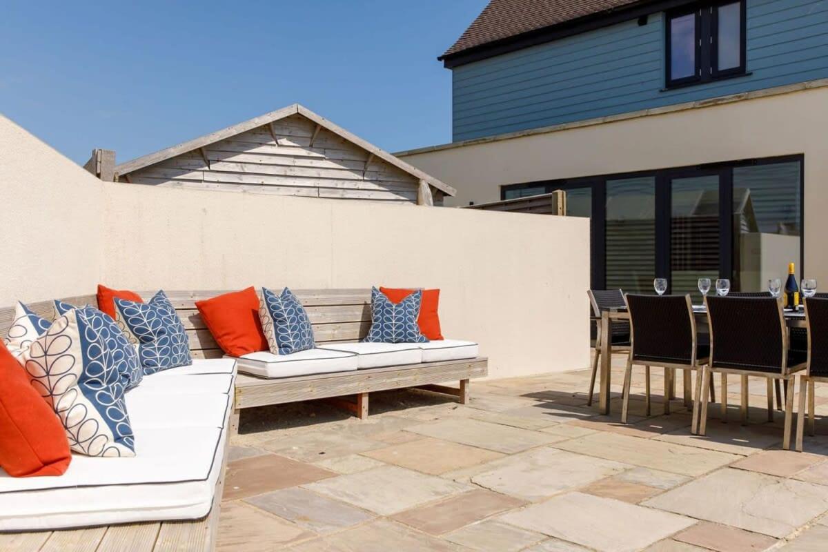 The Sea House - Ultimate Seafront Living & Sunsets view 5