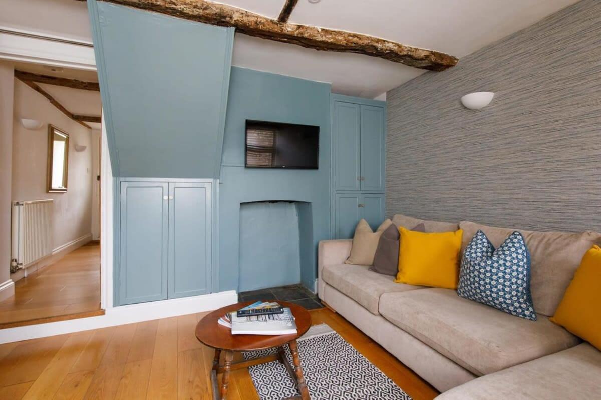 Charming four-bedroom central townhouse