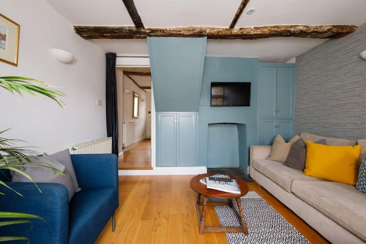 Charming four-bedroom central townhouse