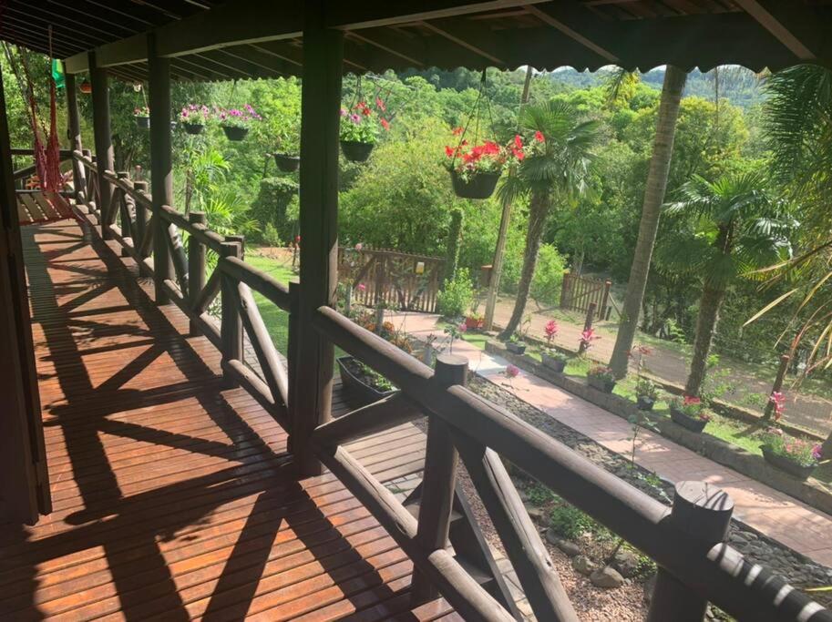 Sítio em área rural, ao pé da Serra Gaúcha.