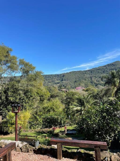Sítio em área rural, ao pé da Serra Gaúcha.