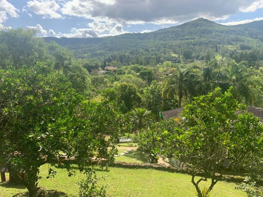 Sítio em área rural, ao pé da Serra Gaúcha.