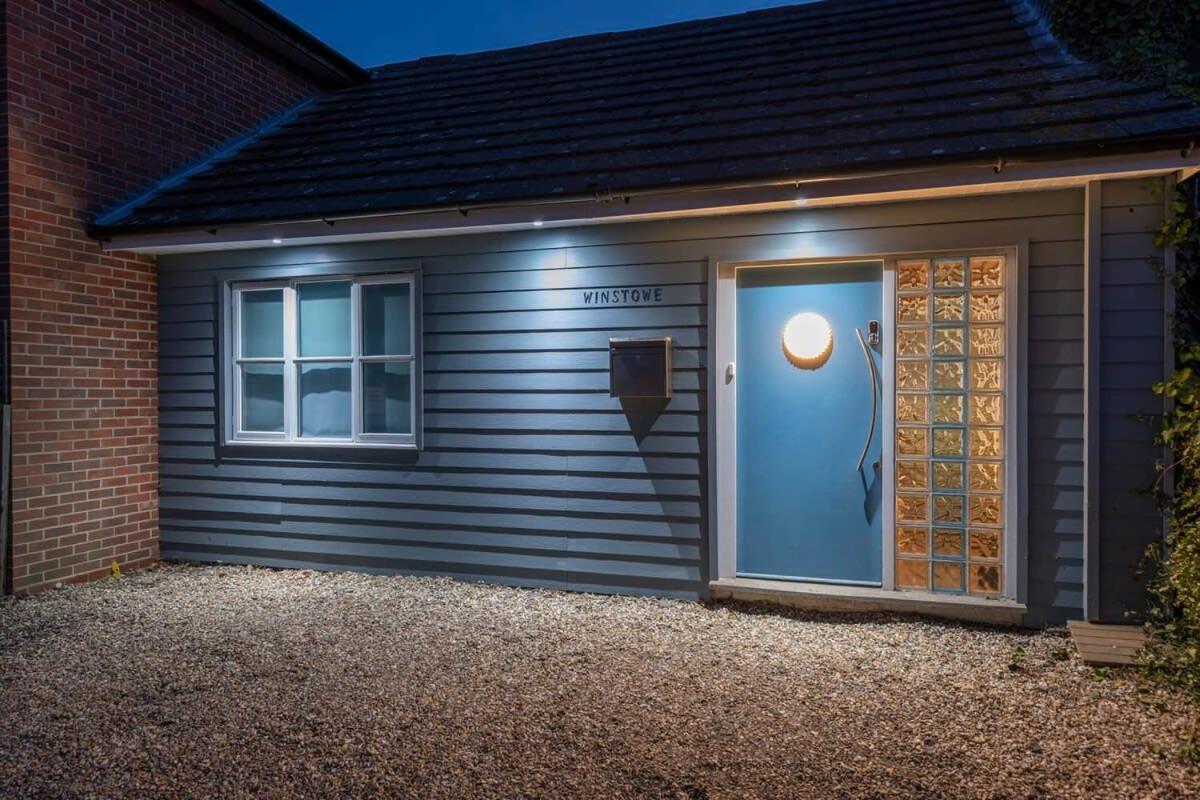 Stylist Split Level 2 Bed with Parking