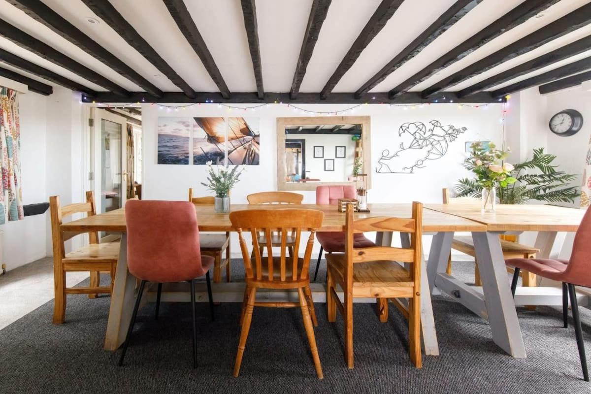 Tranquil Luxe in Country Cottage view 4