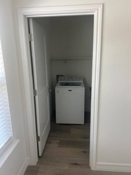 Waterfront house on Sam Rayburn - Sleeps 23!