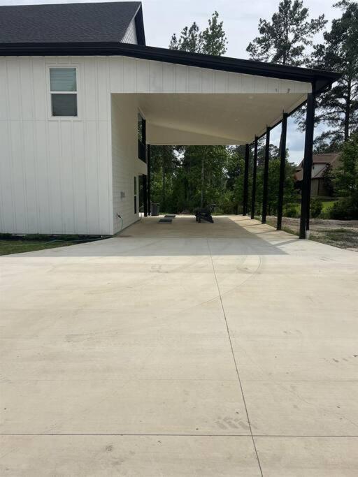 Waterfront house on Sam Rayburn - Sleeps 23! - Property Image 21