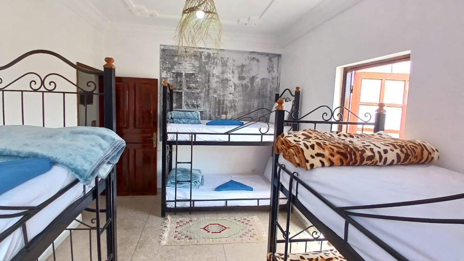WARZAZAT Hostel