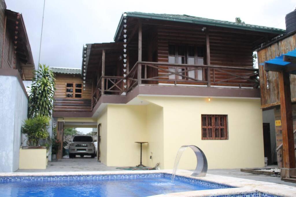 Villa con Hermosa Vista a las Montañas a Pasos del Río @drvacationsrental view 3