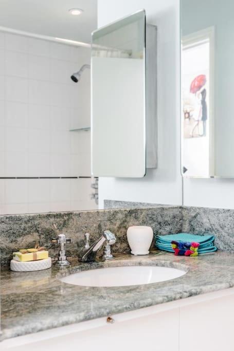 Bright 1-Bedroom Apt in Chelsea