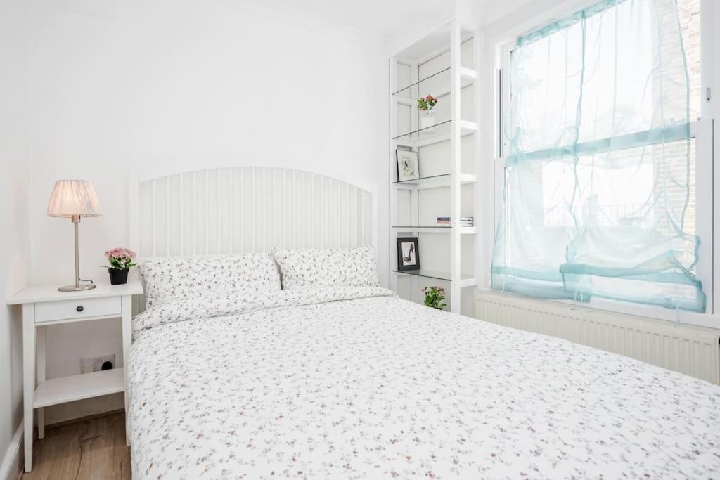 Bright 1-Bedroom Apt in Chelsea