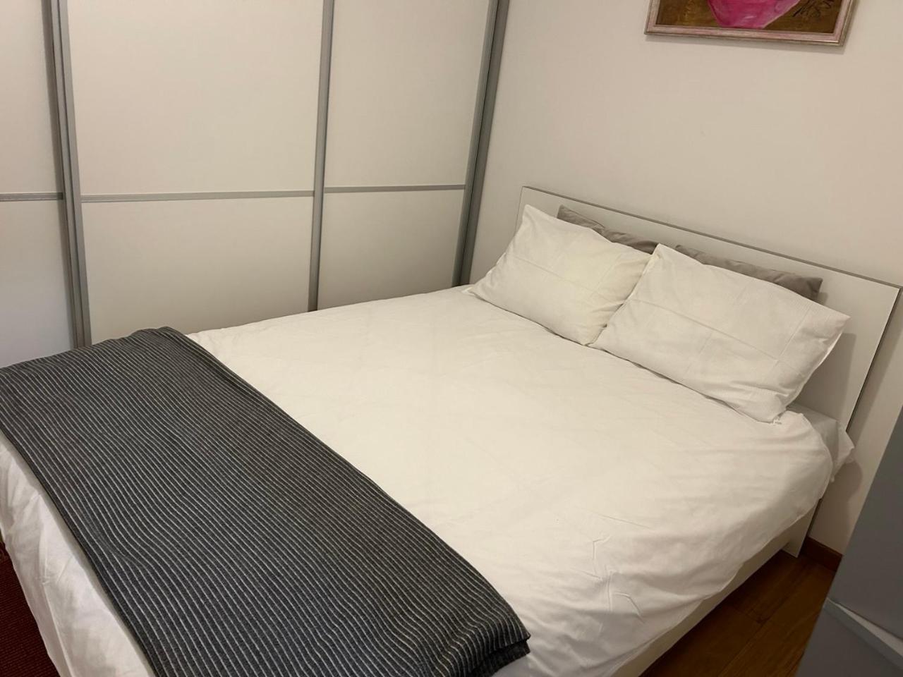D2 - Cosy Downtown Apartment view 4