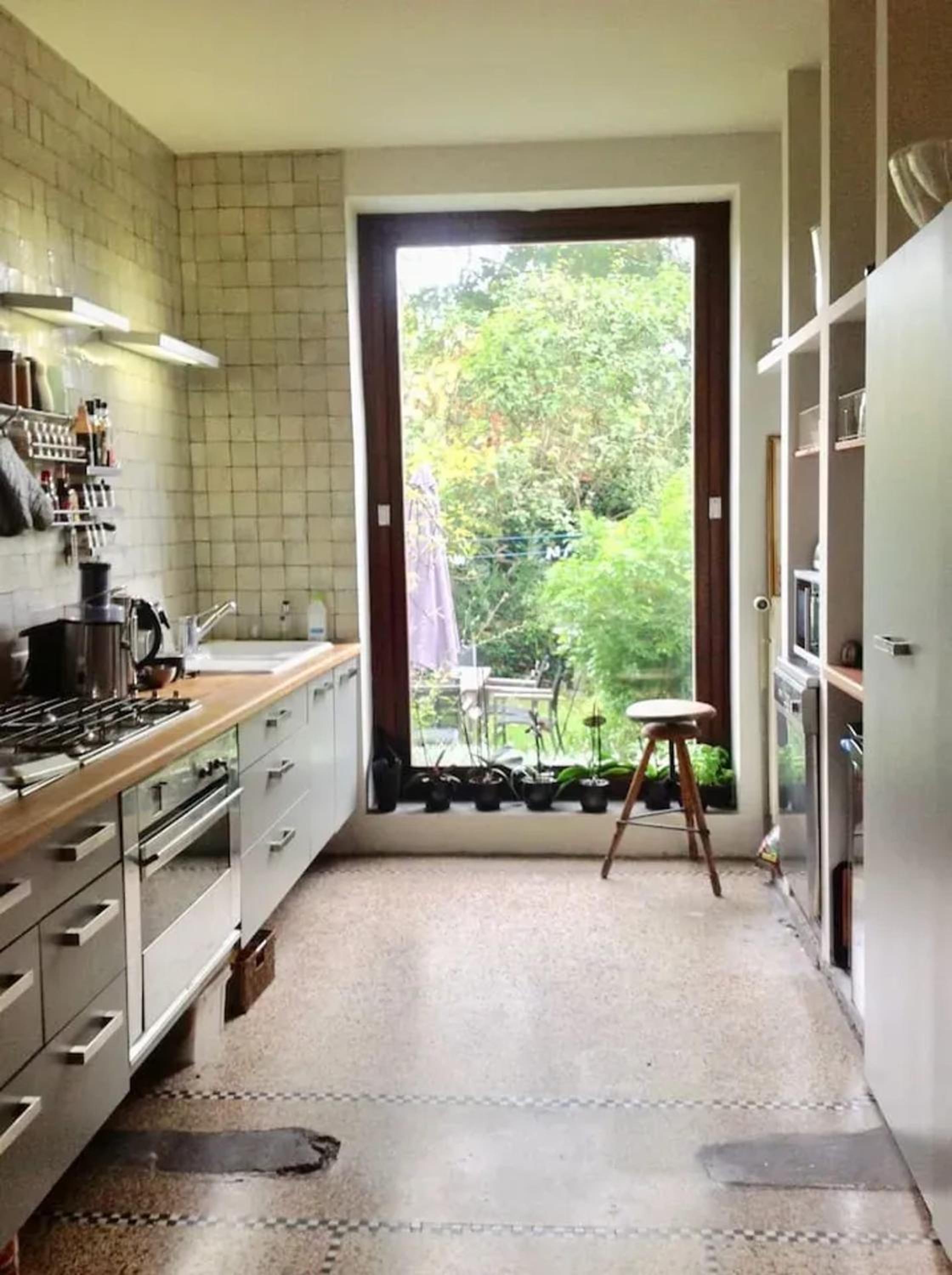 Spacious apartment in Brussels, large private garden