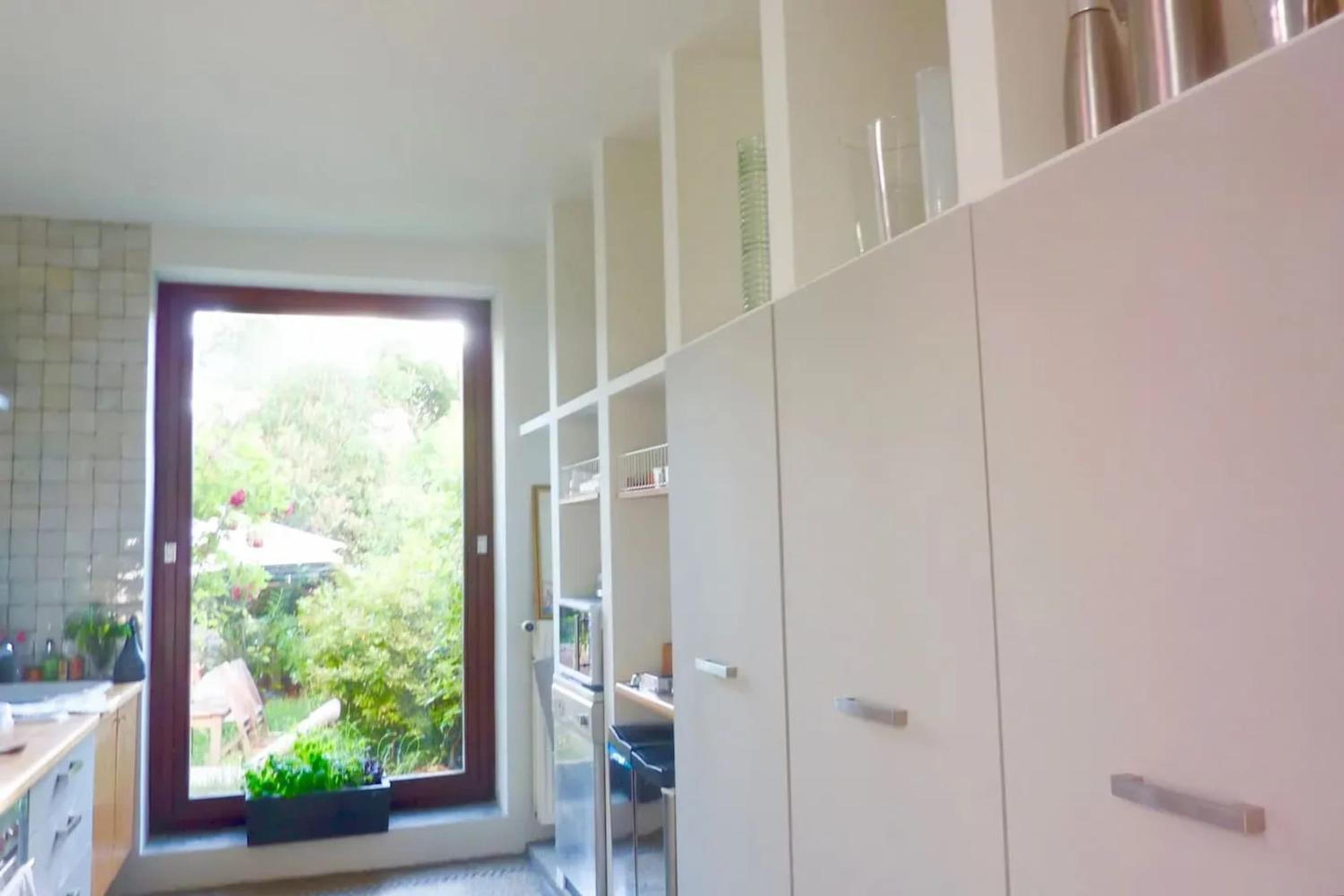 Spacious apartment in Brussels, large private garden