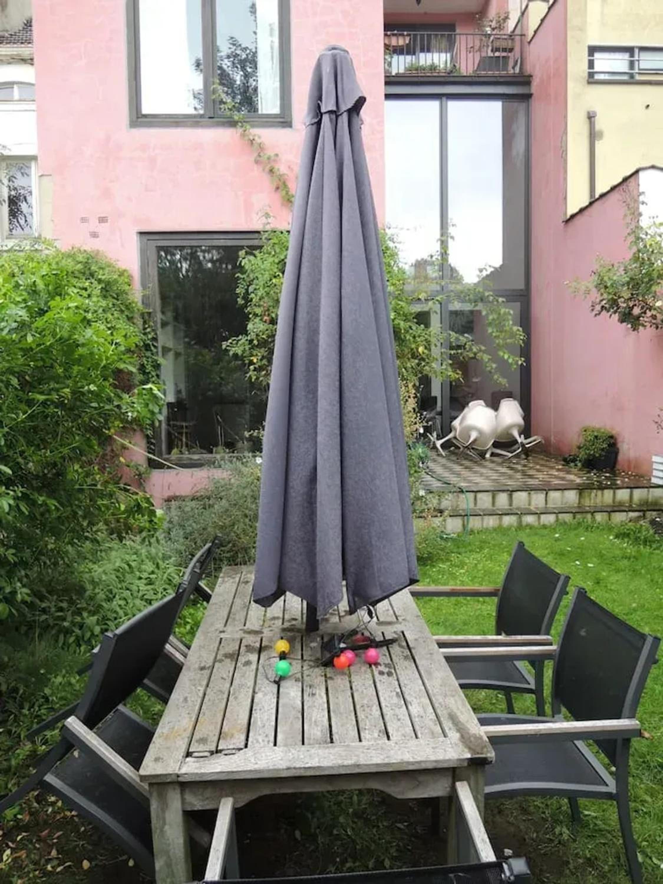 Spacious apartment in Brussels, large private garden
