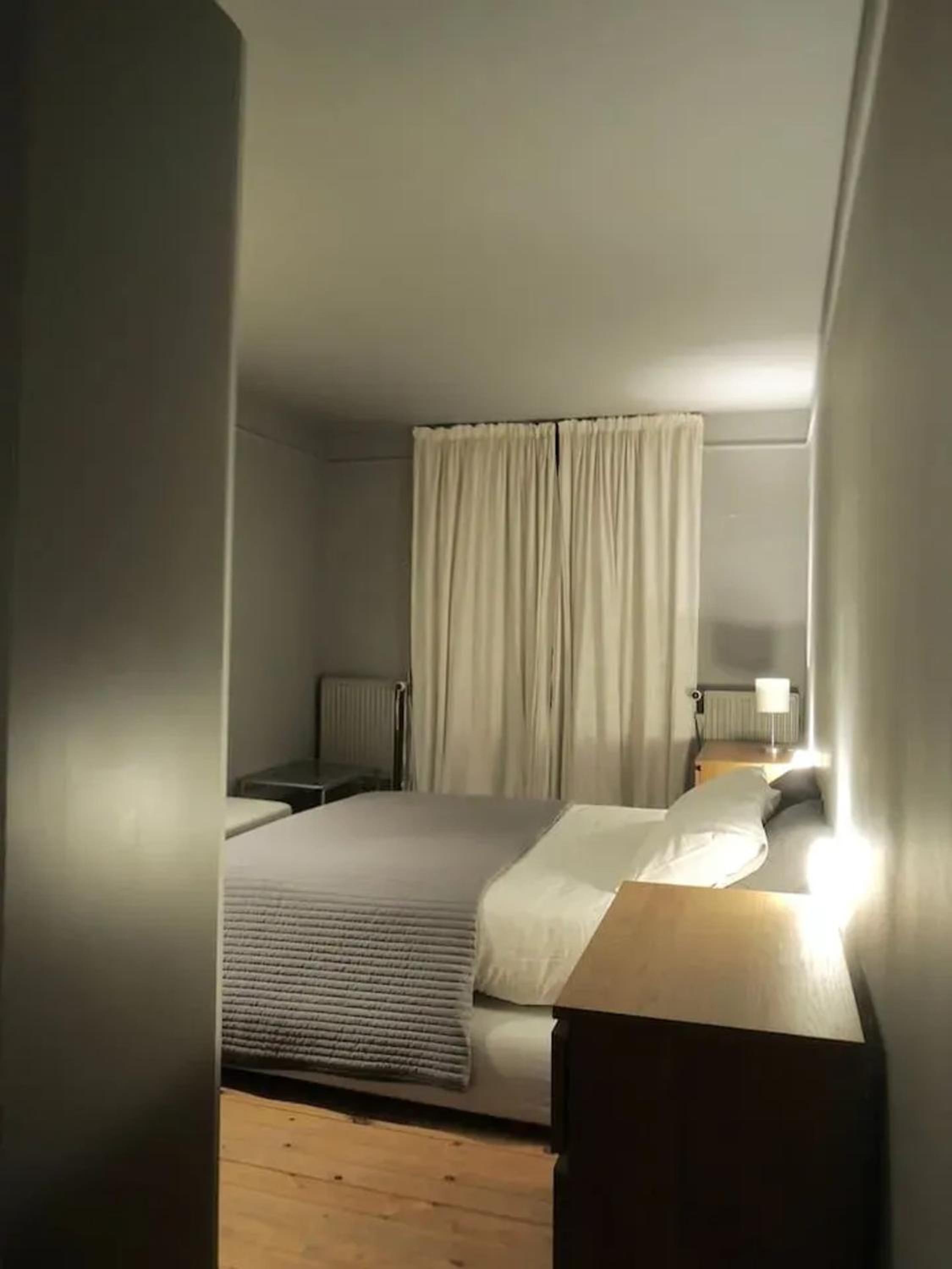 Spacious apartment in Brussels, large private garden
