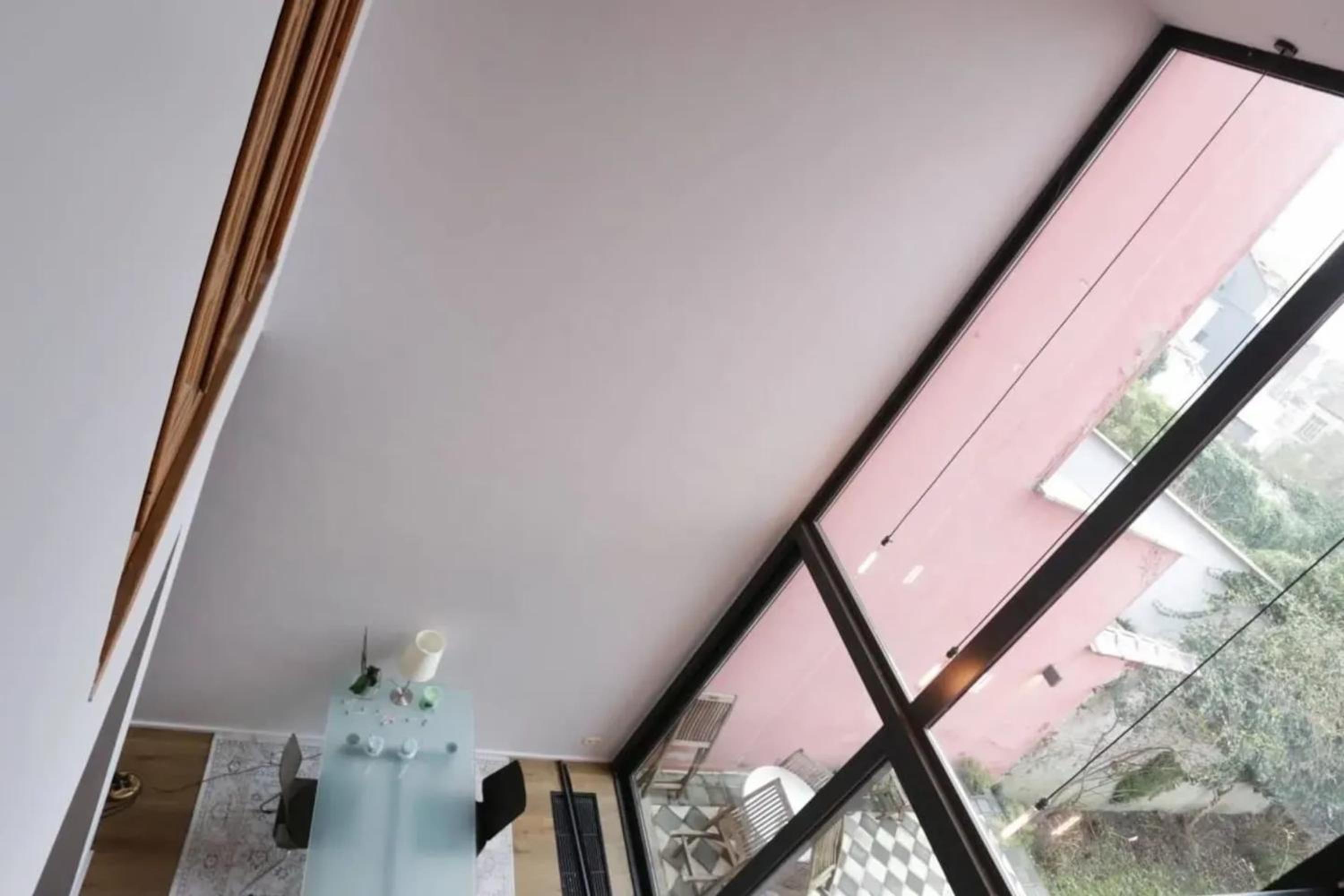 Spacious apartment in Brussels, large private garden
