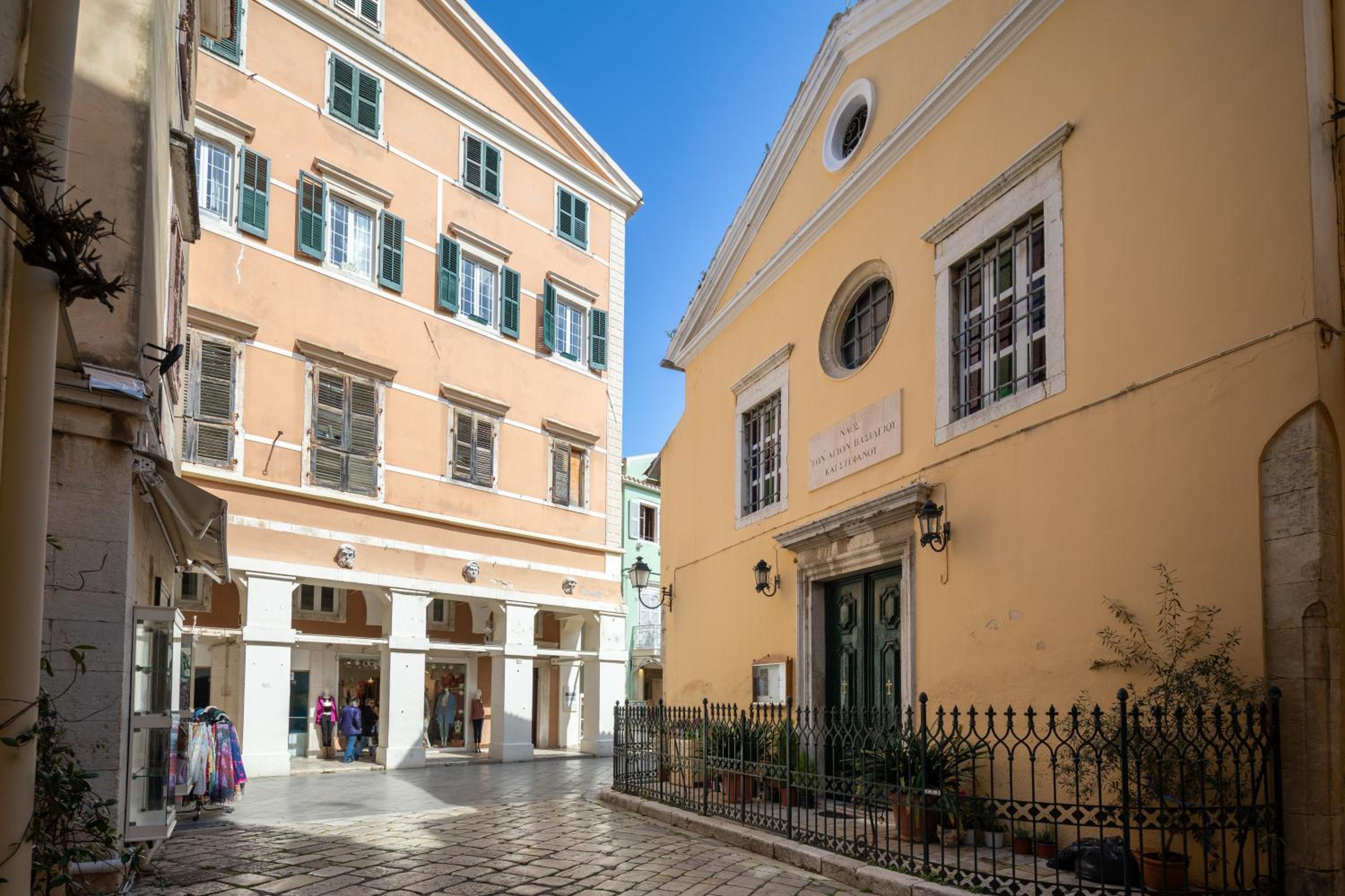 CasaNova Corfu old town center