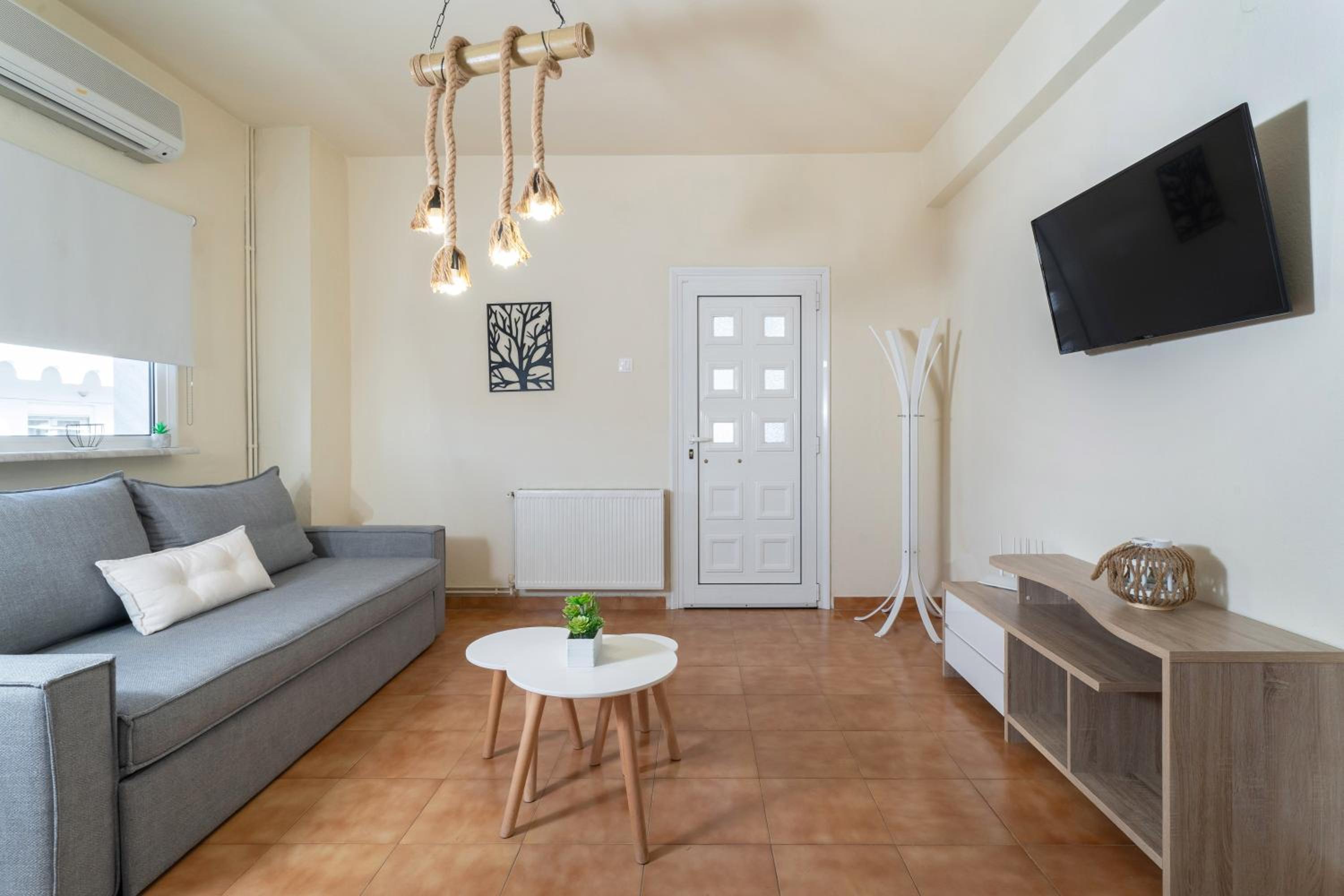 Poline Apartment