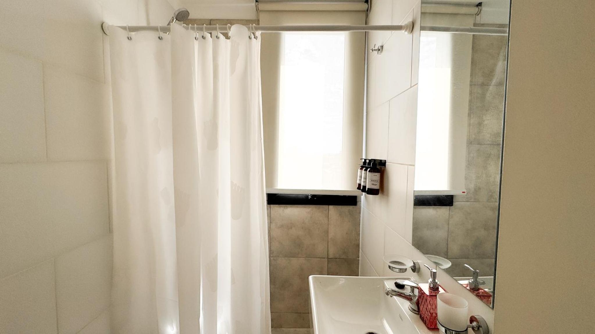 SERIETÁ 1 dormitorio con pileta y terraza