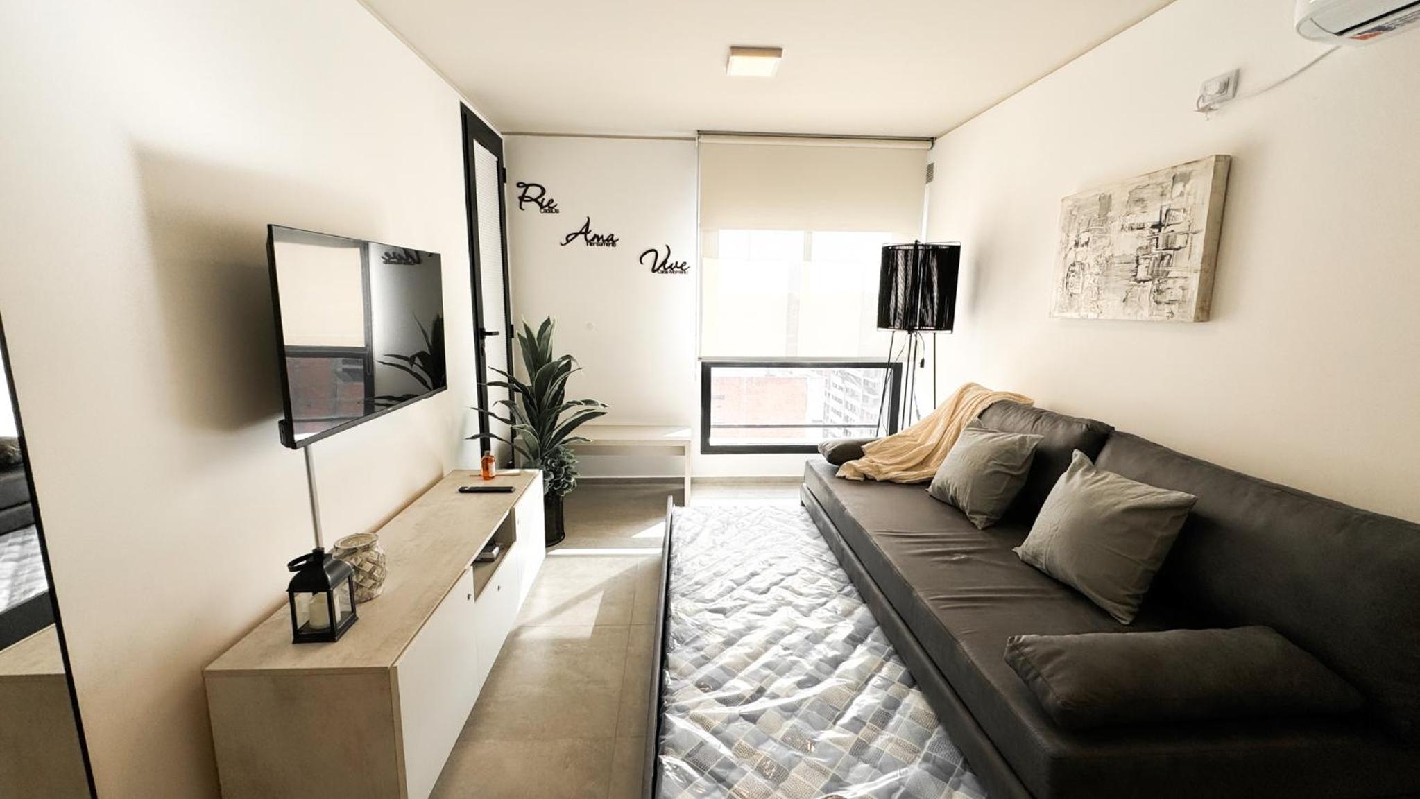 SERIETÁ 1 dormitorio con pileta y terraza