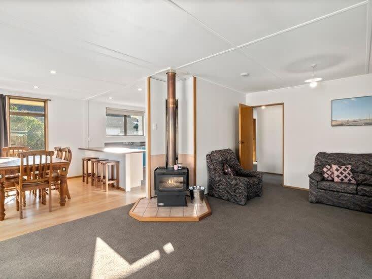 Hotel Holiday Heaven - Cromwell - Image 1