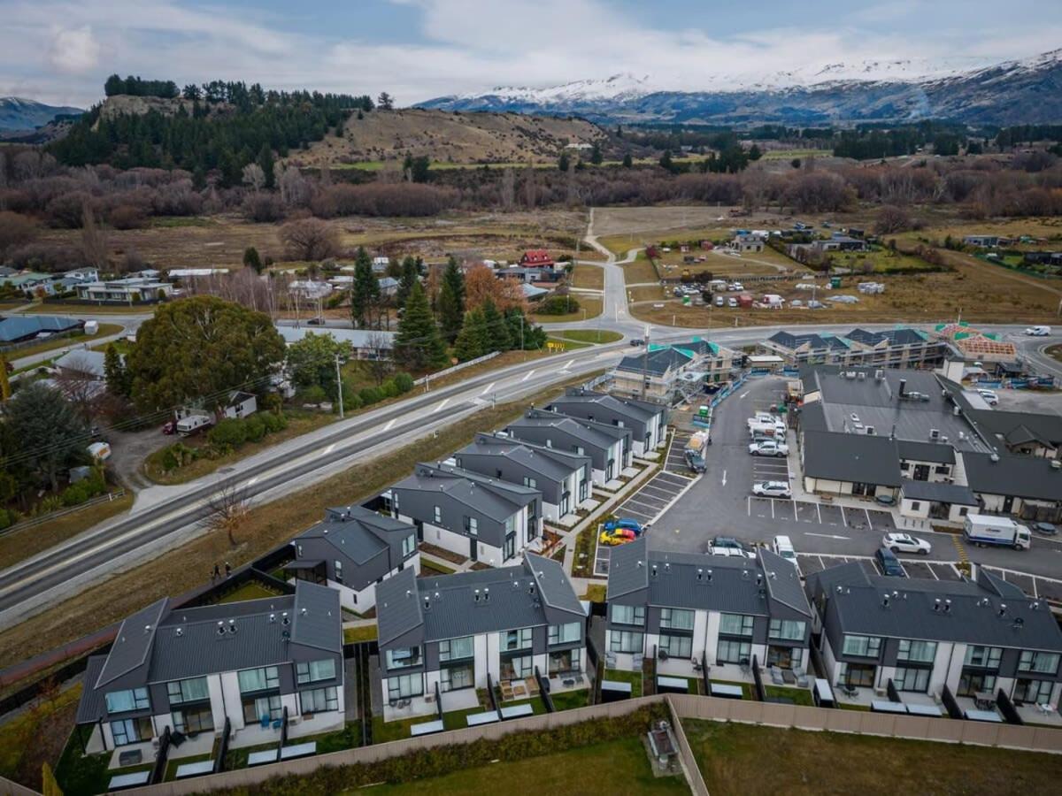 Stay At Ours - Alberttown view 5