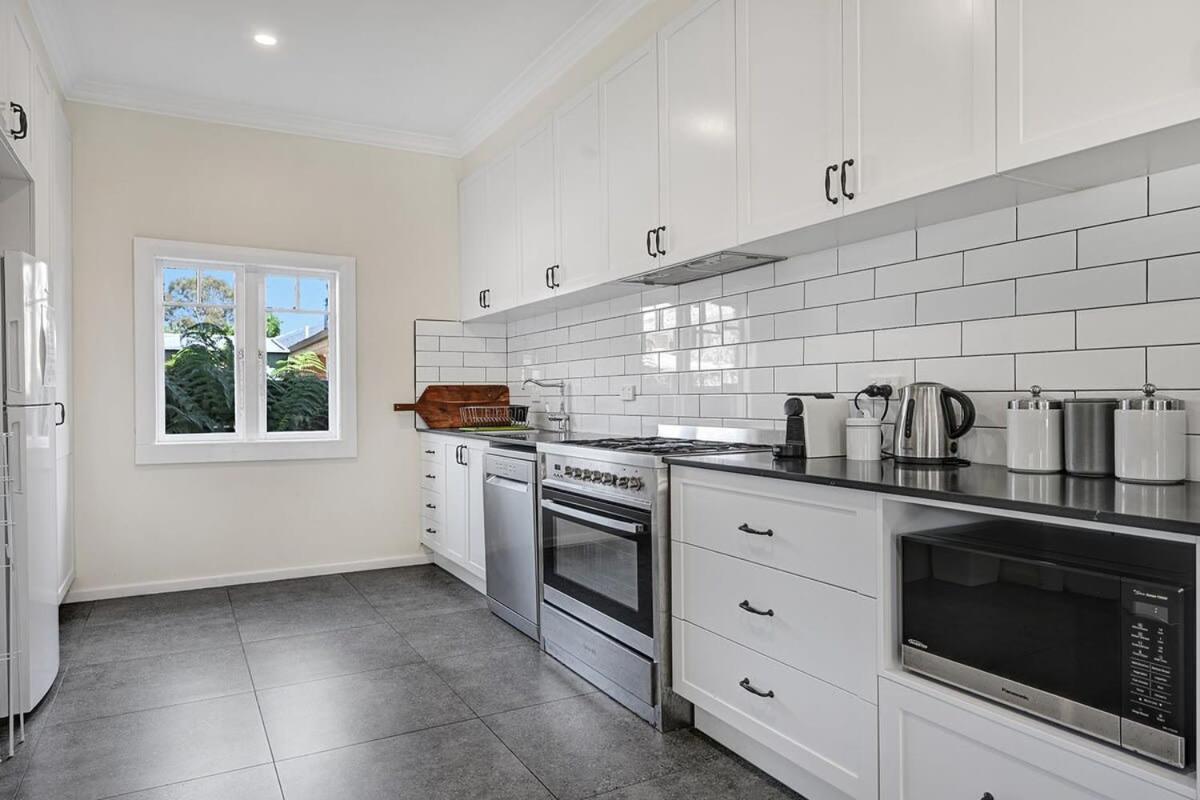 Bindi Cottage, Spacious & Unique, Opposite Pool
