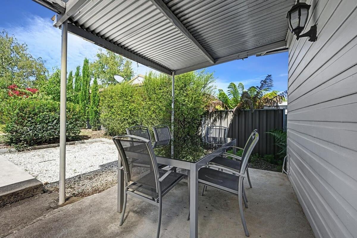 Bindi Cottage, Spacious & Unique, Opposite Pool