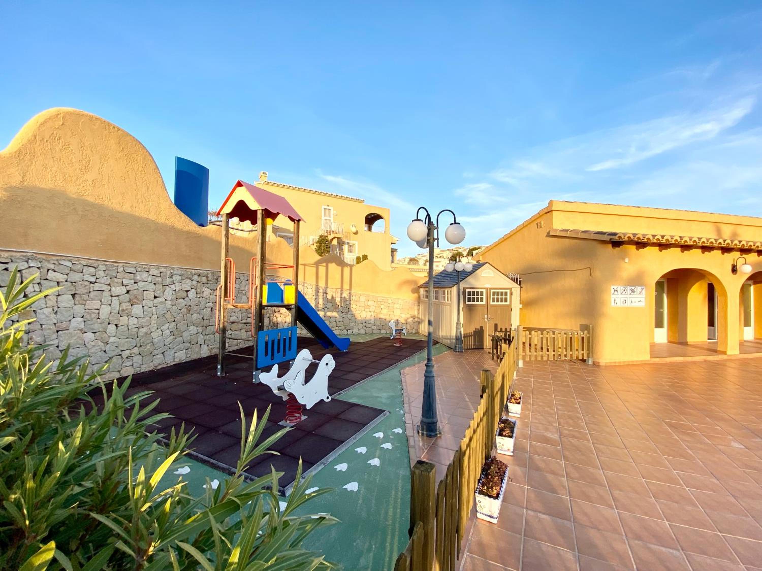 Montacala Holidays House