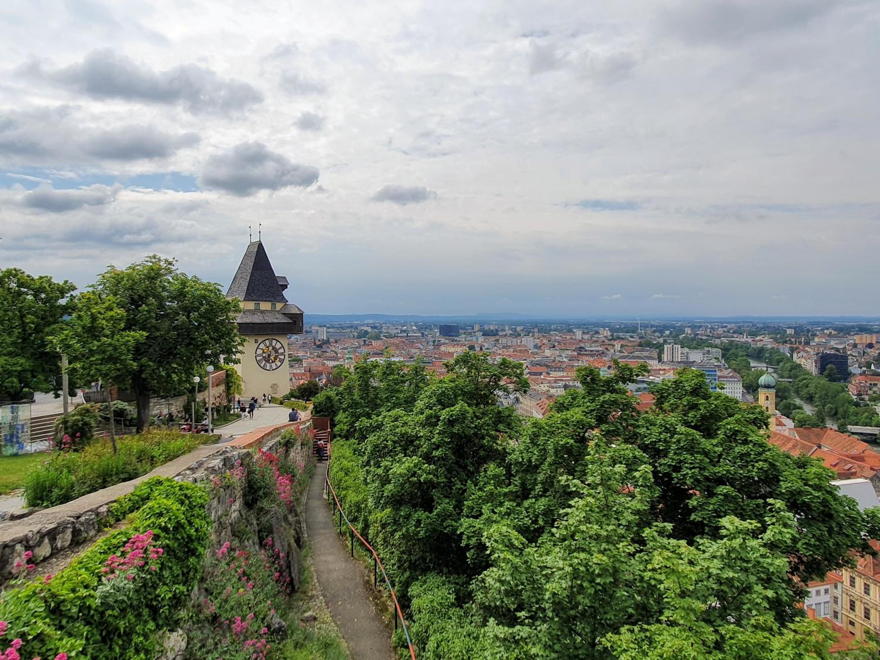 Top at Park, das luxuriöse Appartement mit Terrasse und Parkplatz im Herzen von Graz