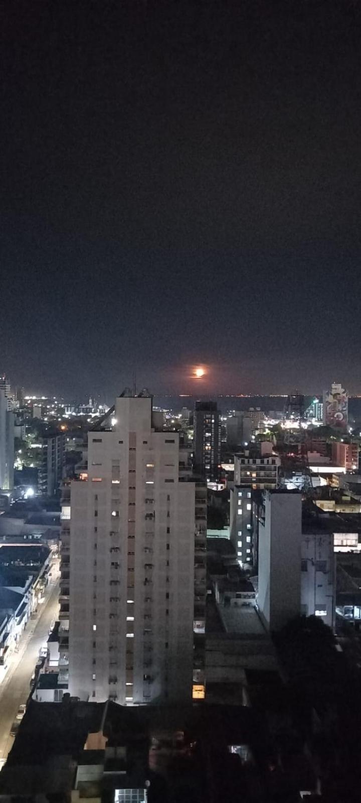 Departamento céntrico con vista al río Paraná
