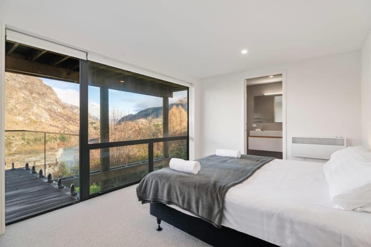 Chateau Shotover