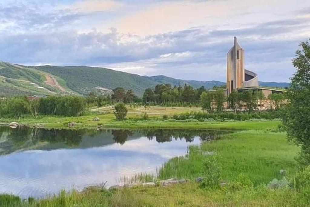 Fin leilighet i Geilo sentrum - kort vei til alt view 2