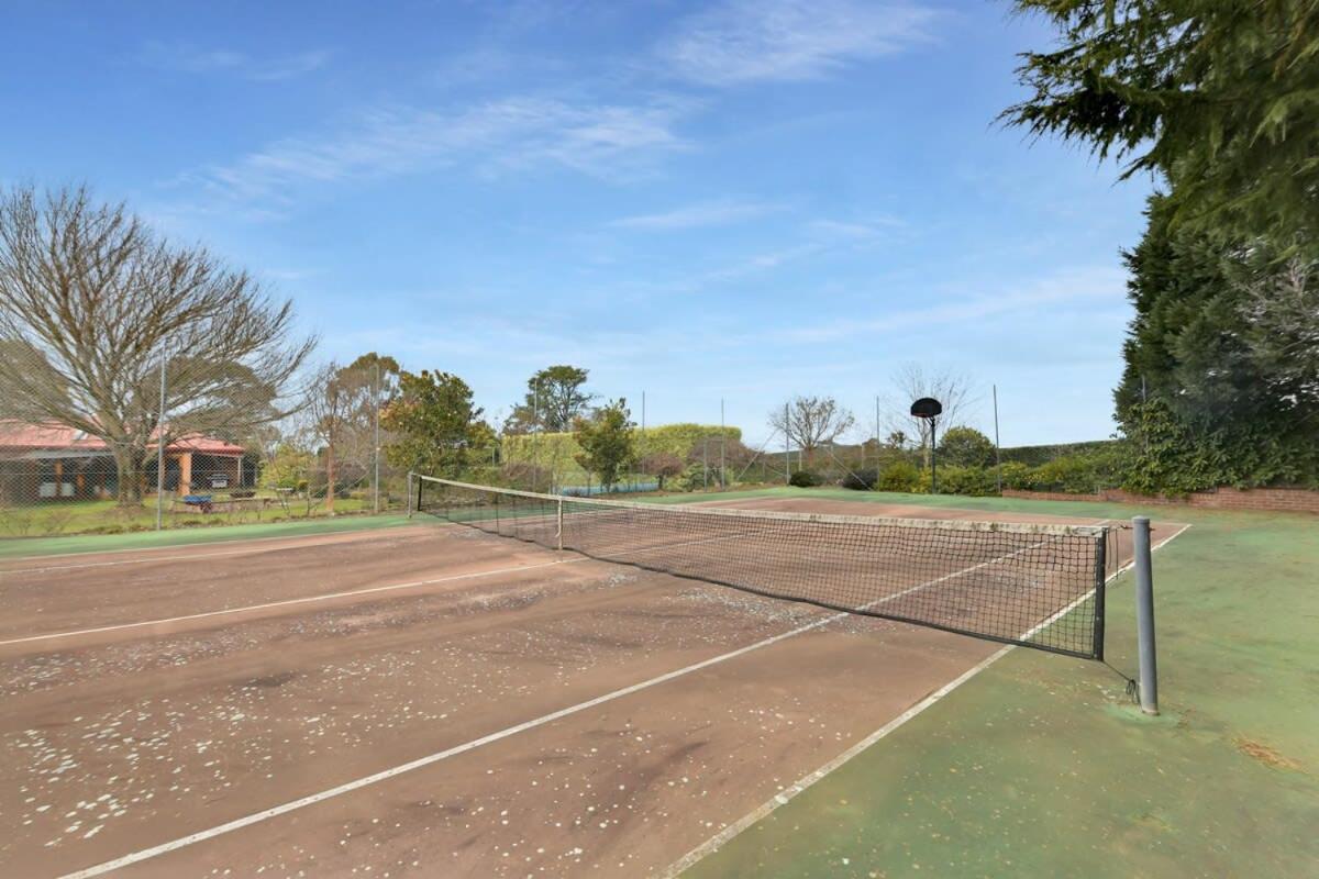 Snowline - Ultimate Getaway, Pool, Spa & Tennis